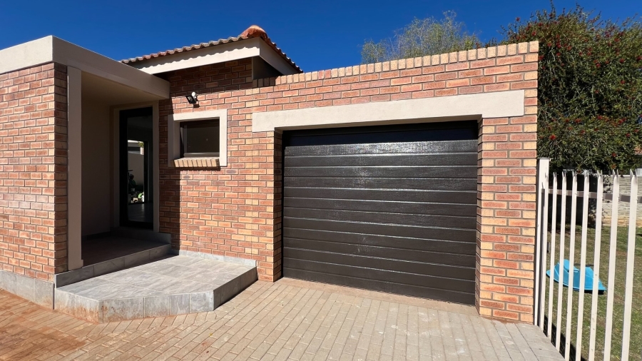 To Let 1 Bedroom Property for Rent in Langenhovenpark Free State